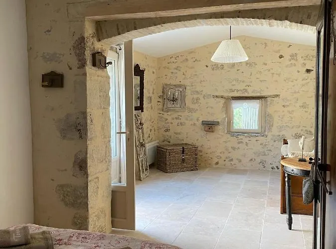 La Glycine Villa Tonnac